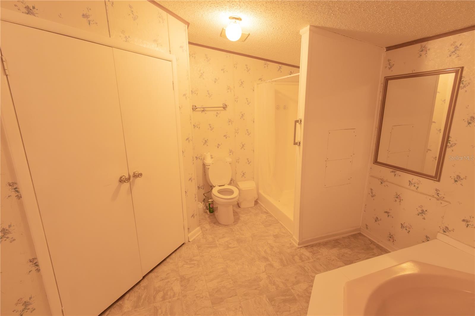 BELMONT WOODS - Residential