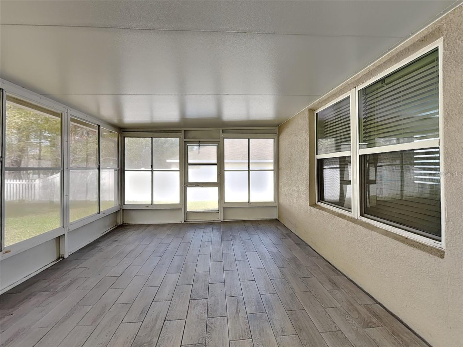 STERLING HILL PH3 - Residential Lease