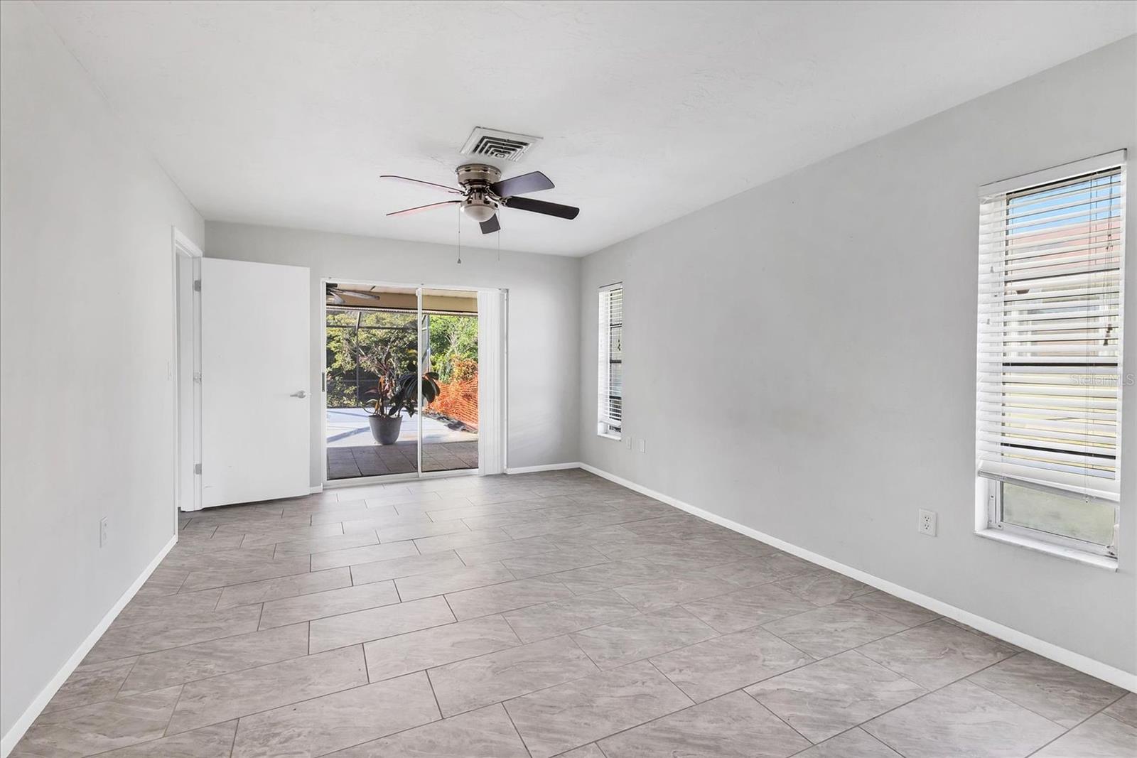 SORRENTO EAST - Residential