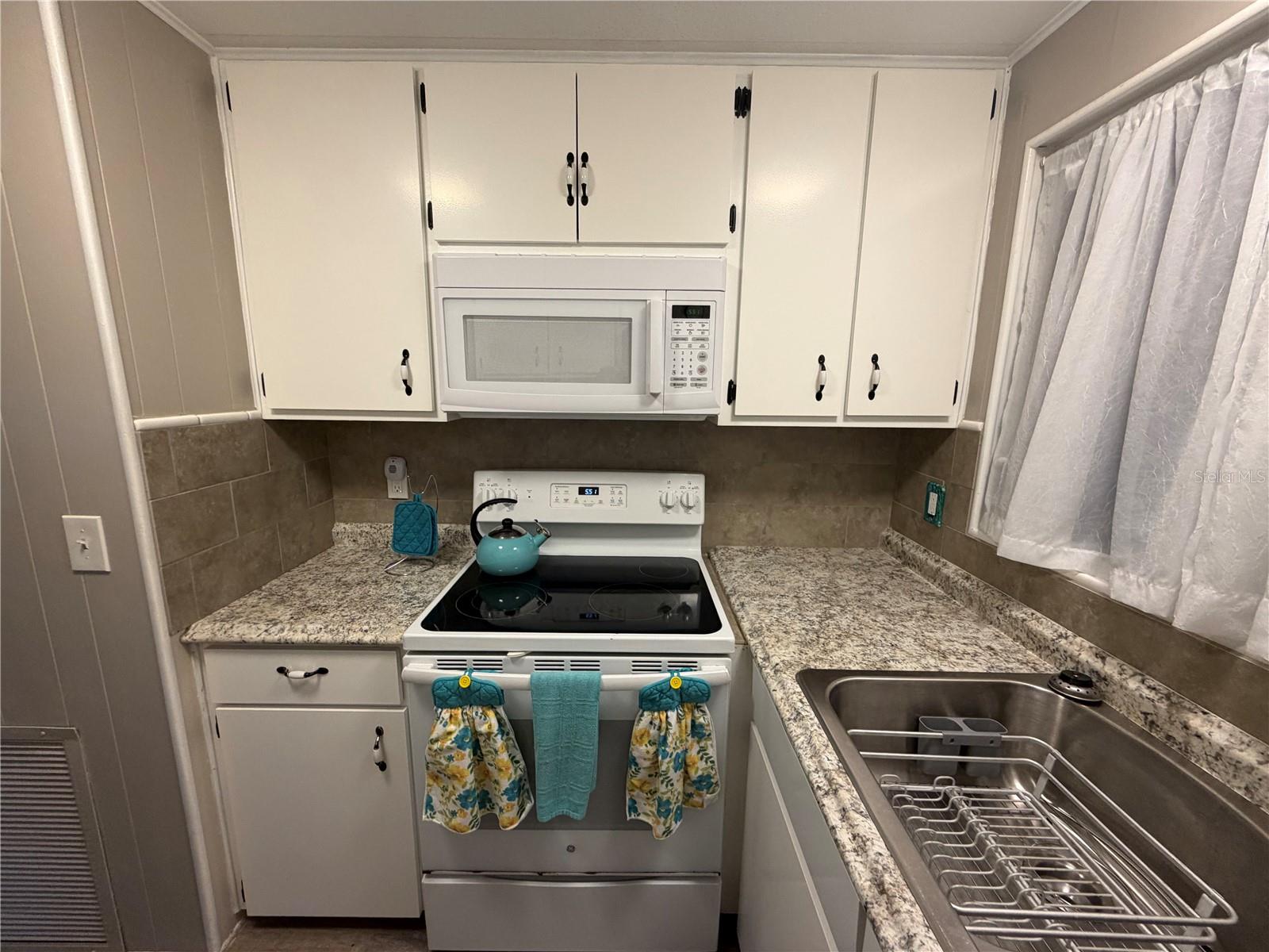 TRI-PAR ESTATES - Residential