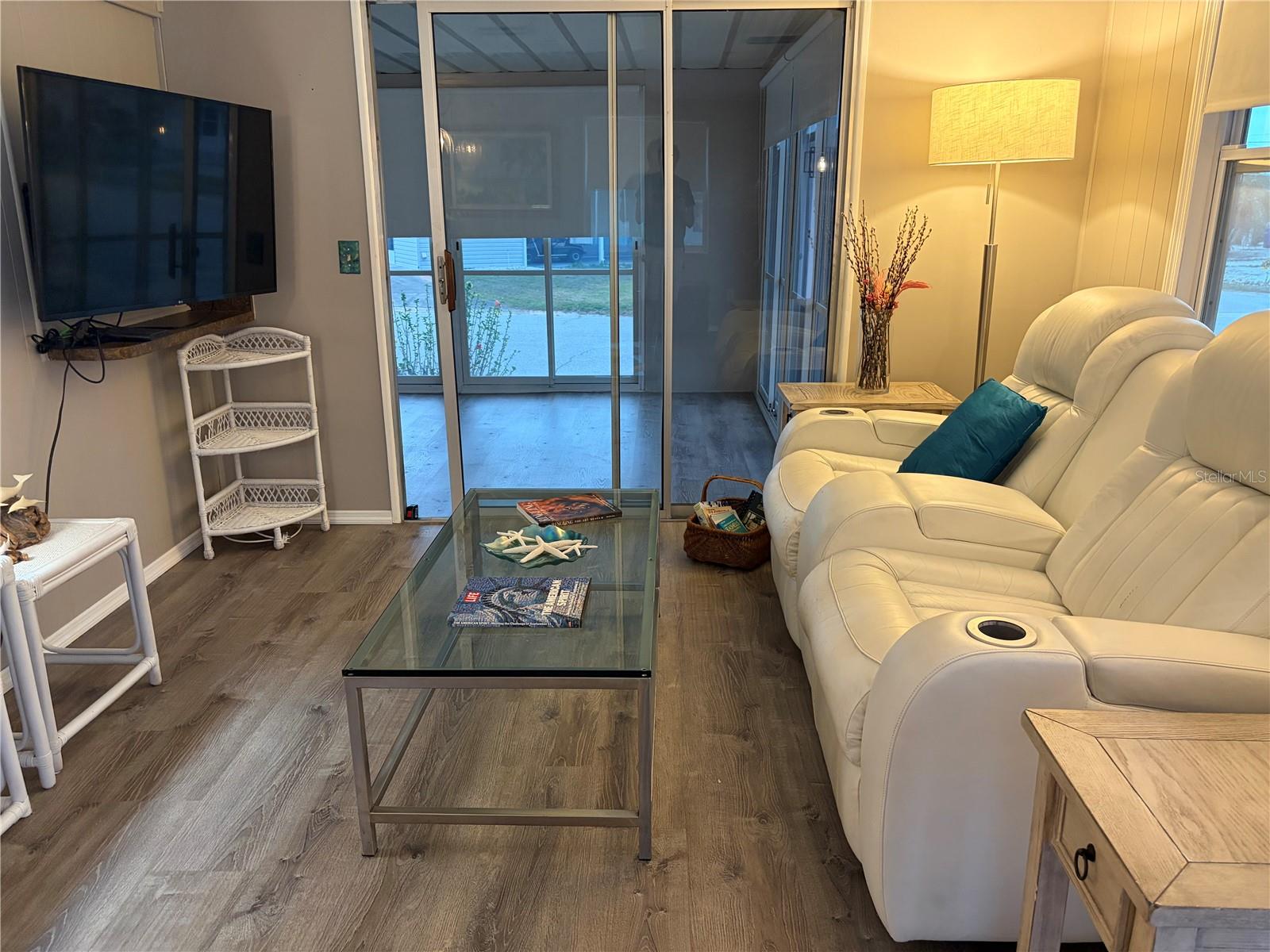 TRI-PAR ESTATES - Residential