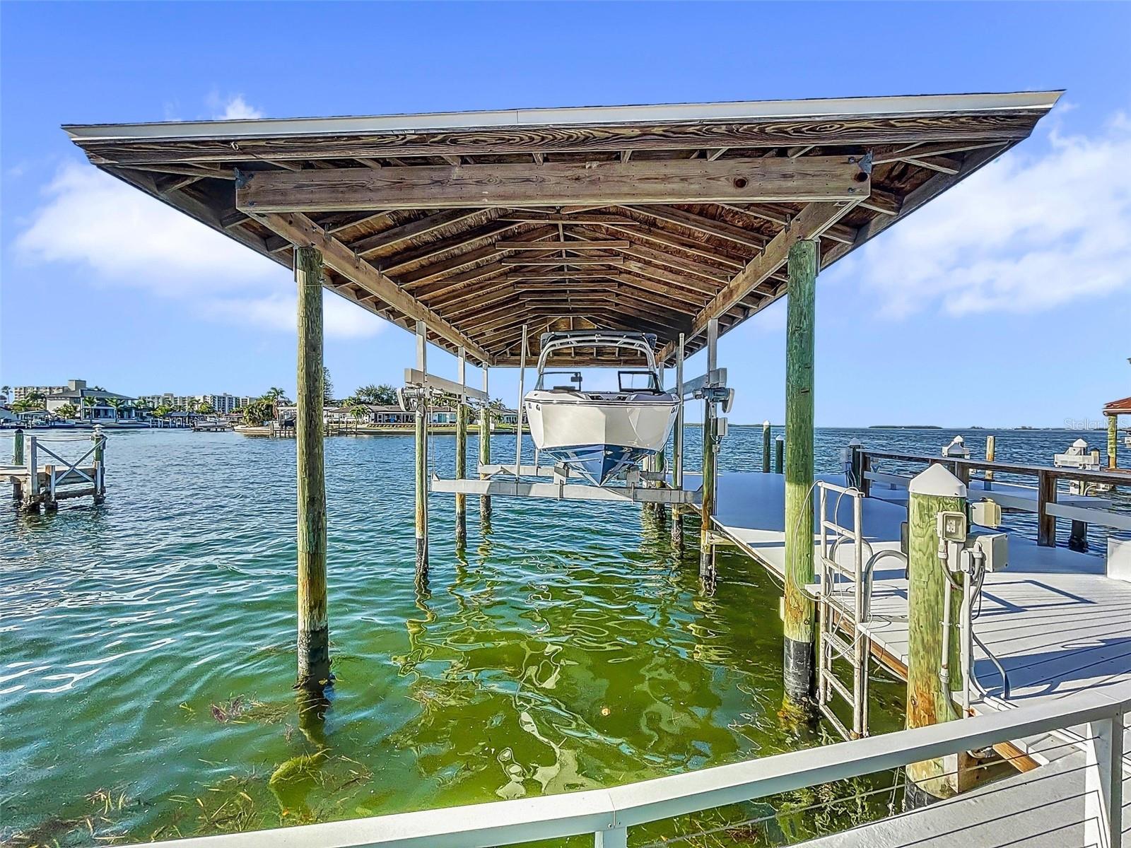 ISLAND ESTATES OF CLEARWATER UNIT 6-B - Residential