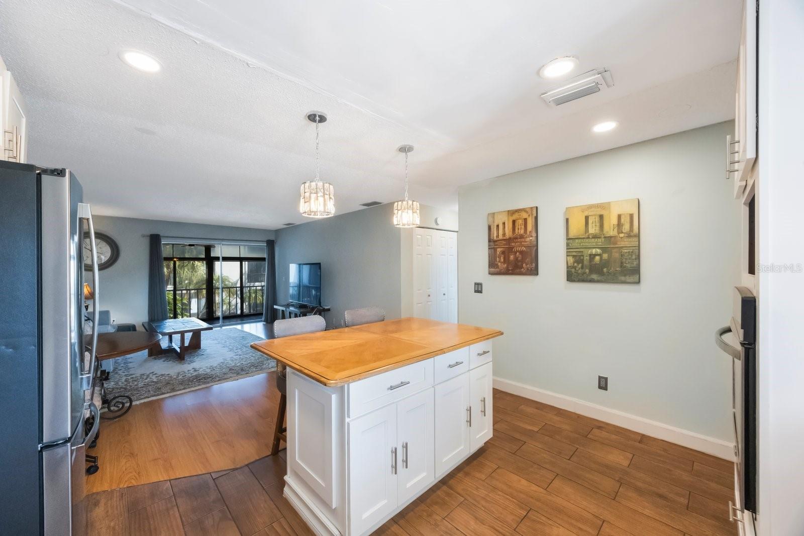 BELLEAIR GARDENS CONDO - Residential