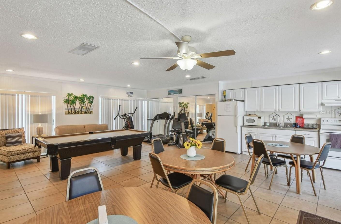 BELLEAIR GARDENS CONDO - Residential