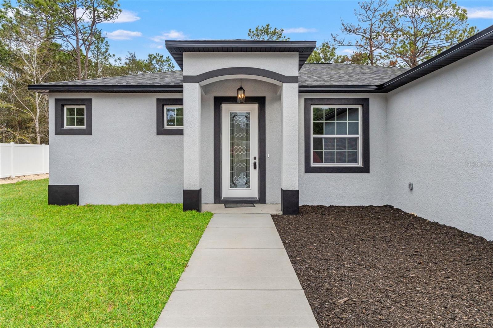 VOSS OAK LAKE ESTATE - Residential