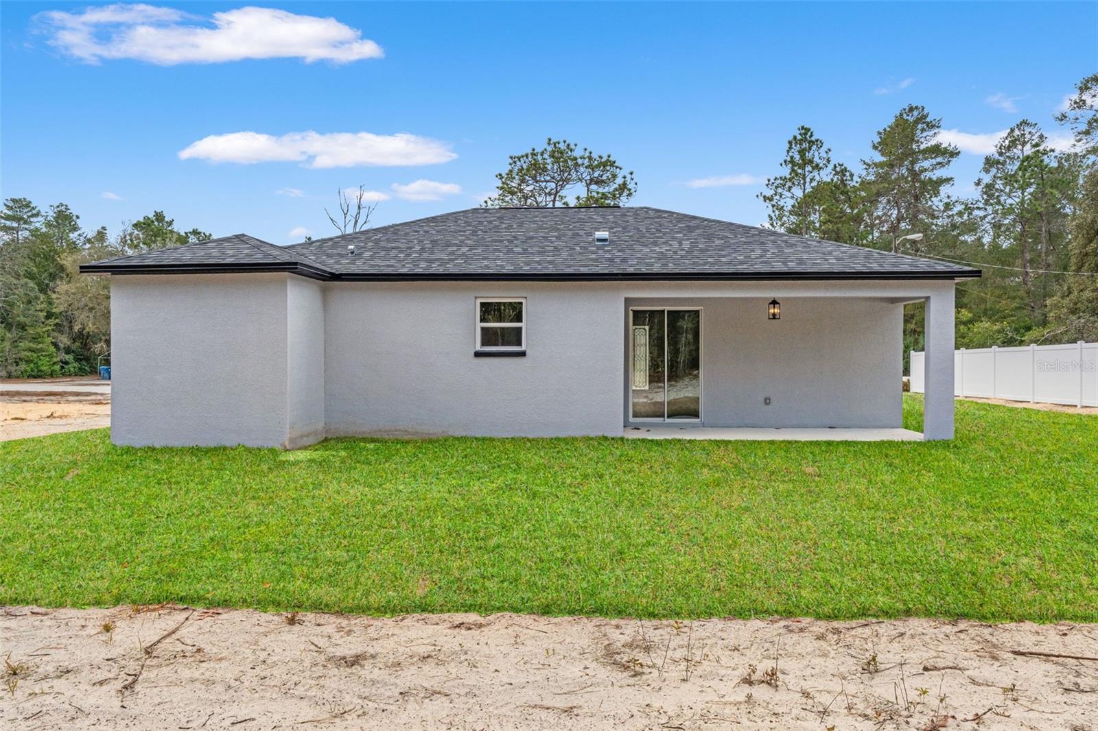 VOSS OAK LAKE ESTATE - Residential