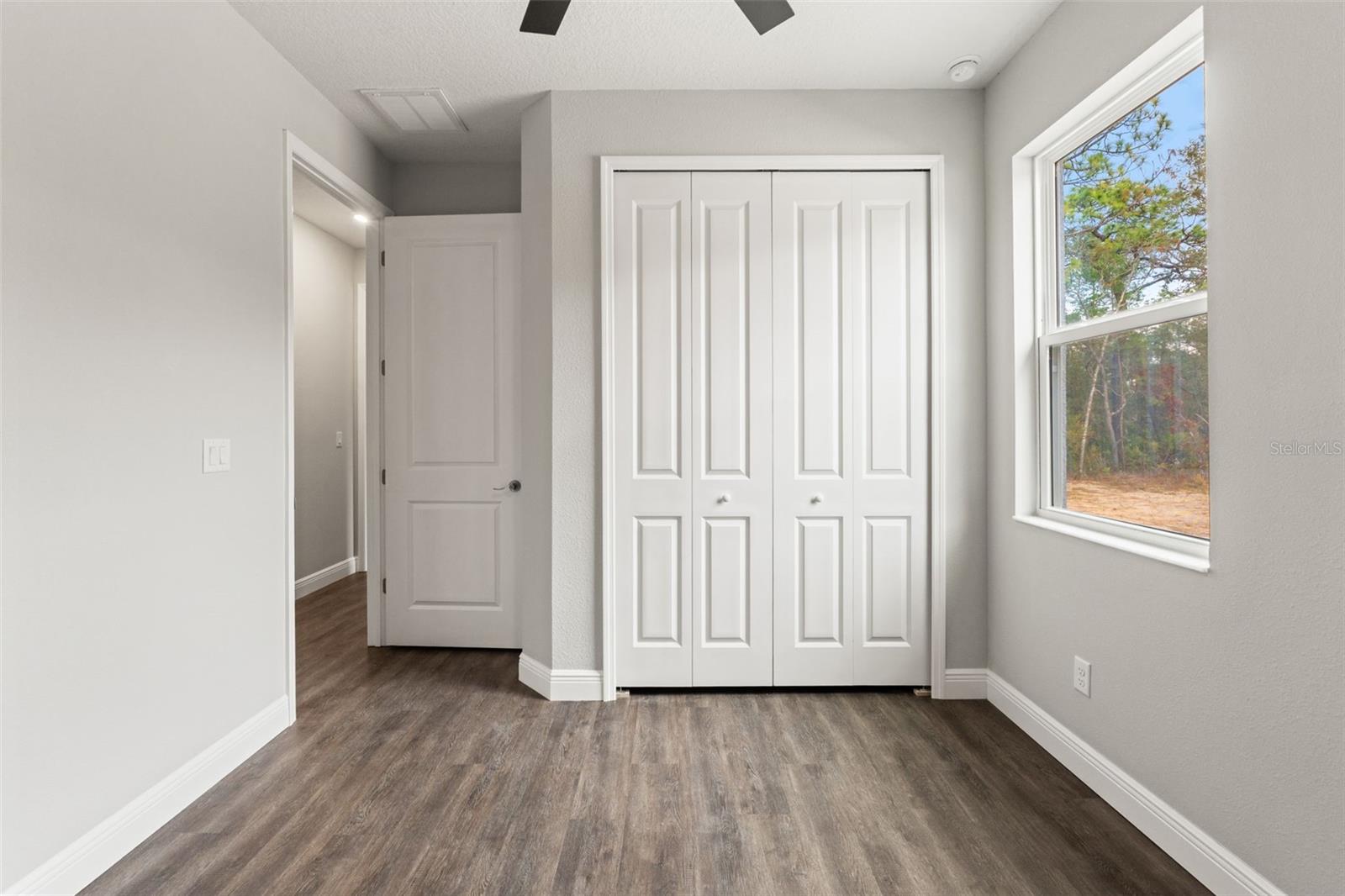 VOSS OAK LAKE ESTATE - Residential