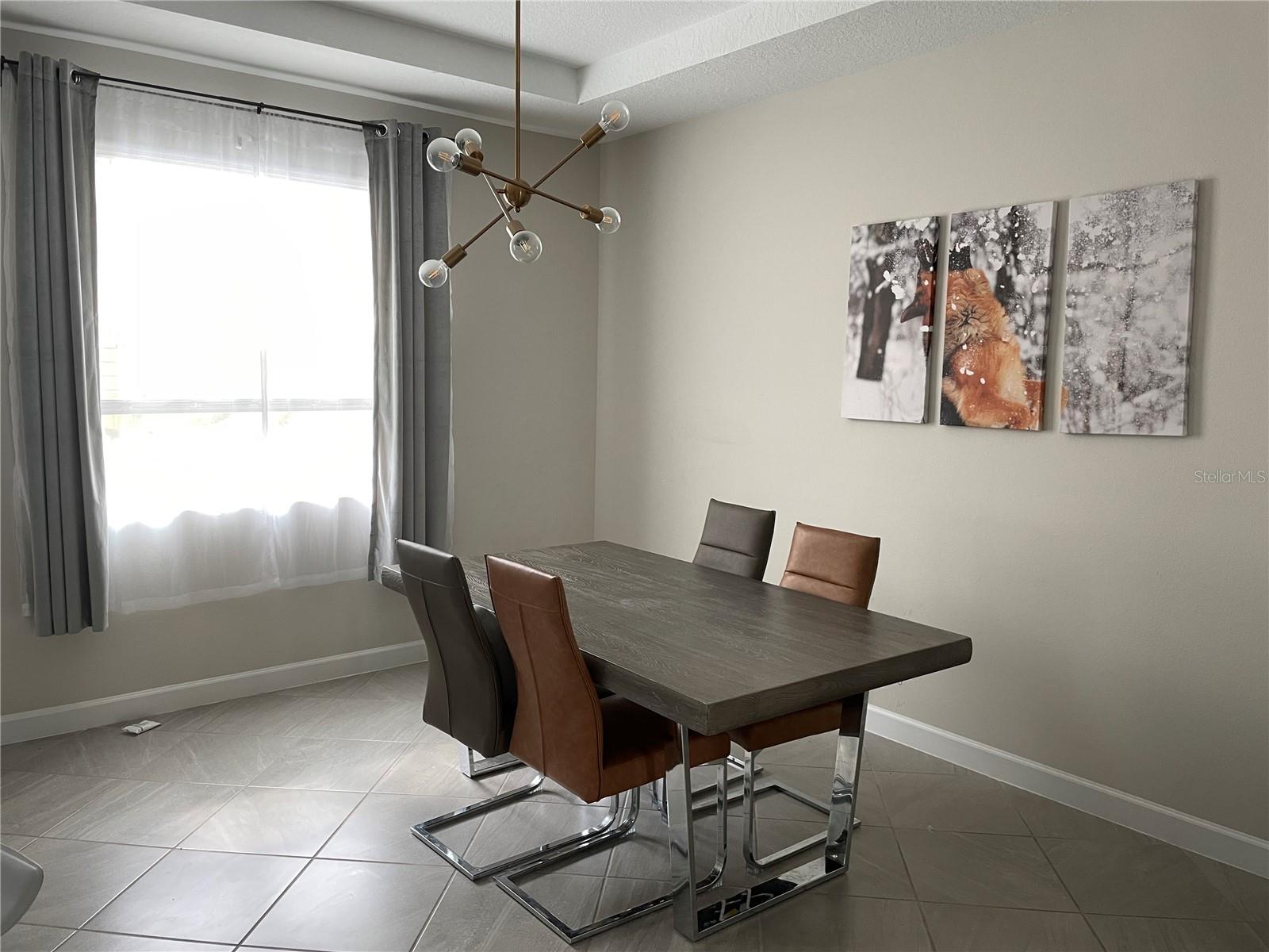 GRANDE OAKS AT HEATHROW - Residential Lease