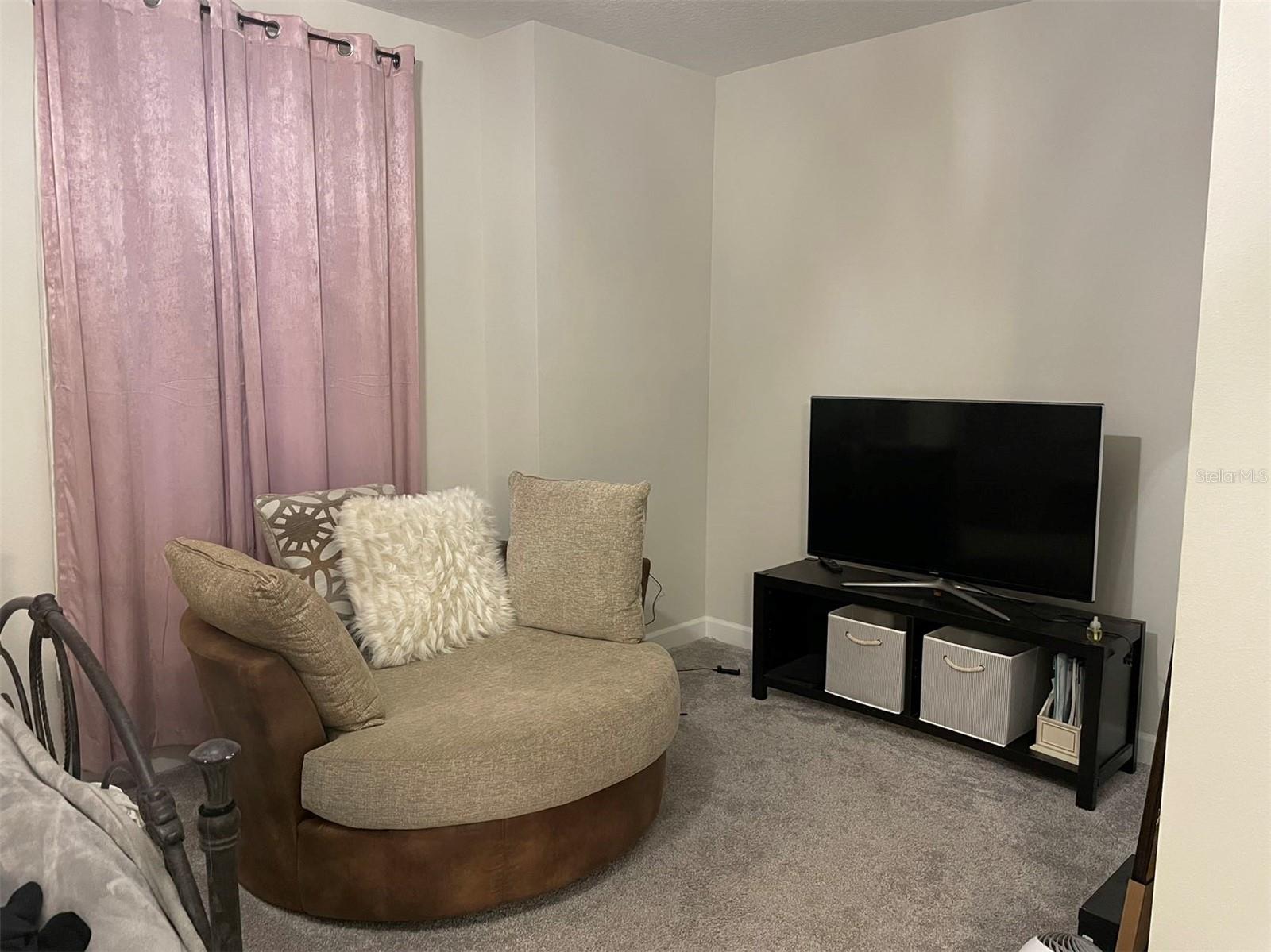 GRANDE OAKS AT HEATHROW - Residential Lease