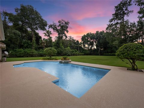 A home in LONGWOOD