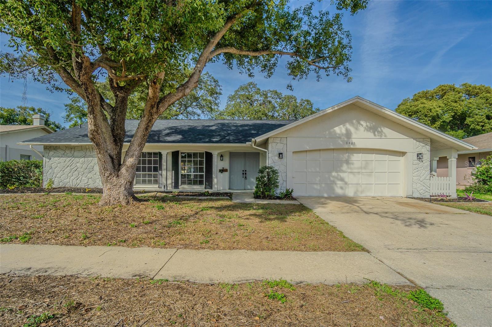 RAVENSWOOD VILLAGE - Residential