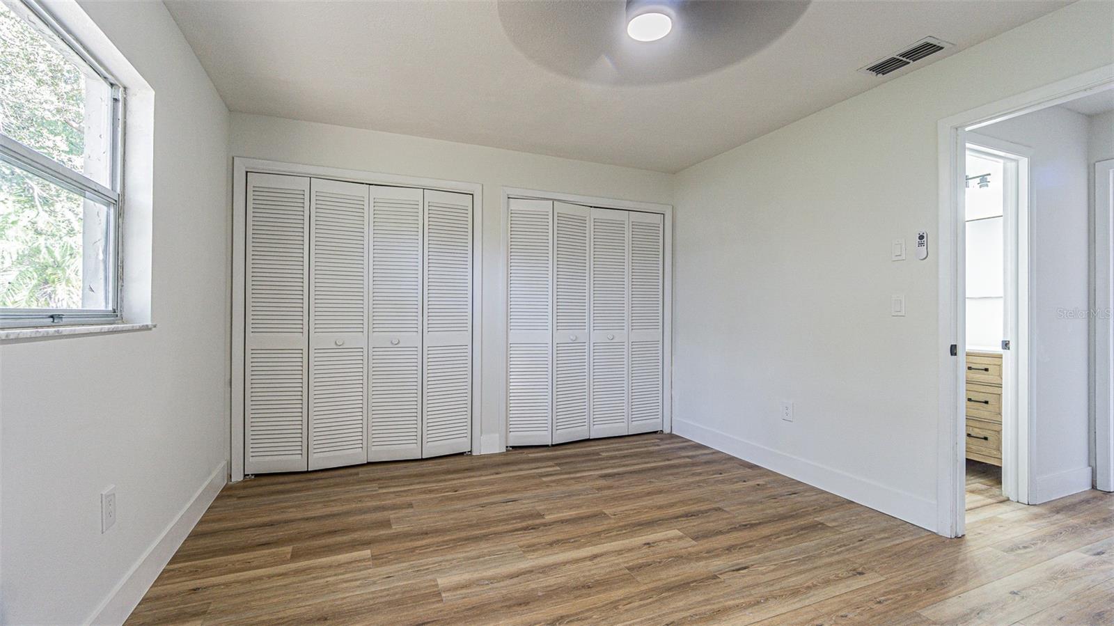 RAVENSWOOD VILLAGE - Residential