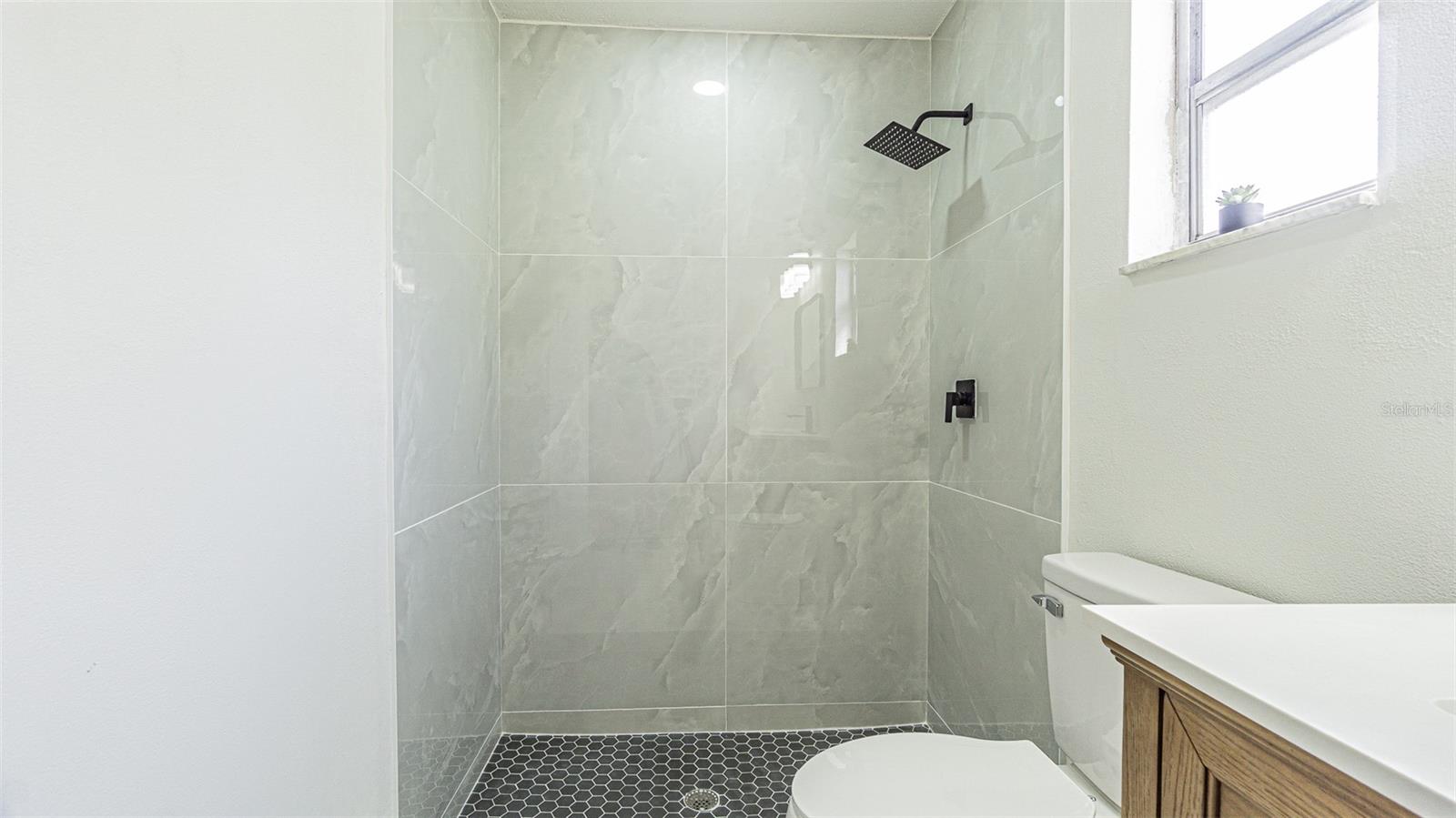 RAVENSWOOD VILLAGE - Residential