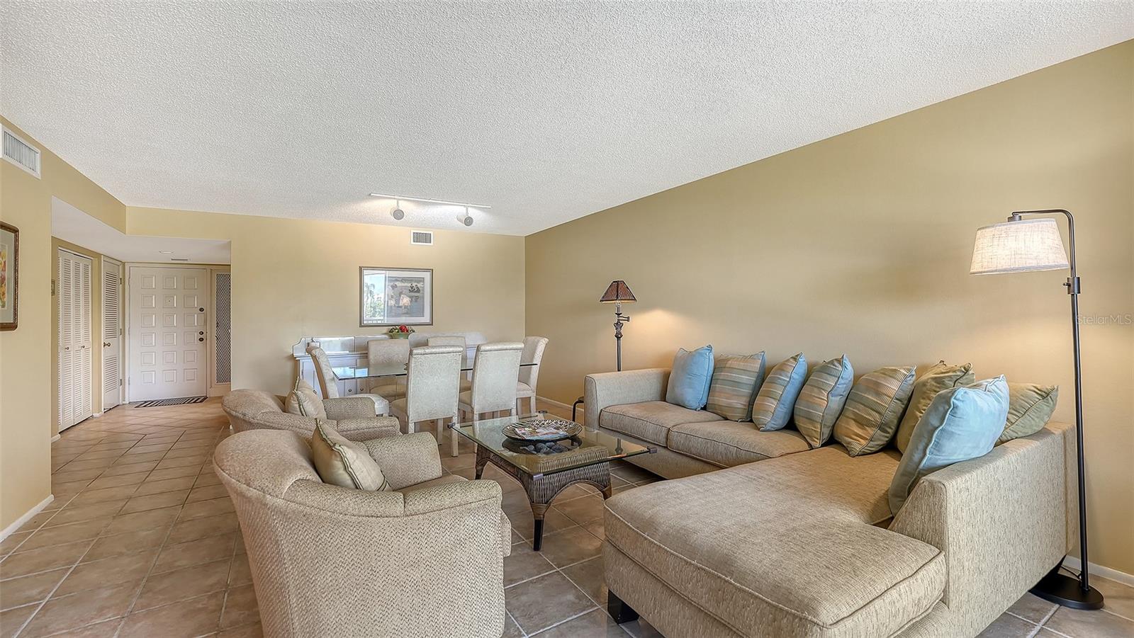 SEAPLACE III - Residential Lease