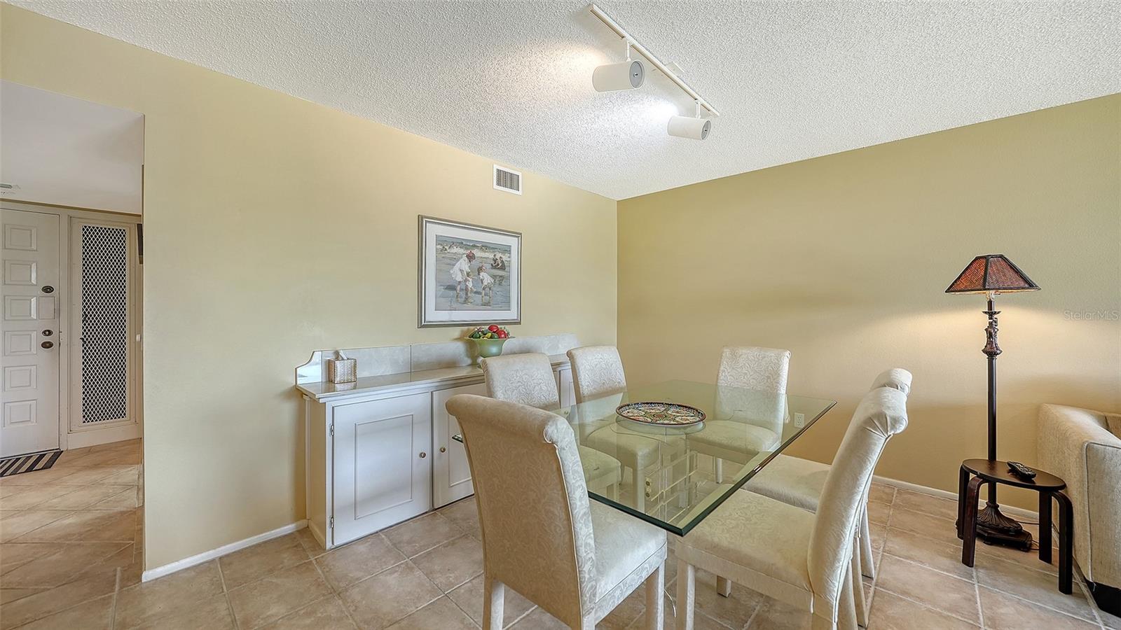 SEAPLACE III - Residential Lease