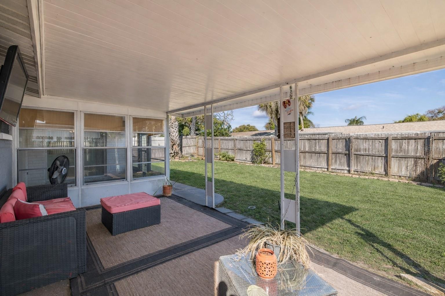 ALOHA GARDENS - Residential