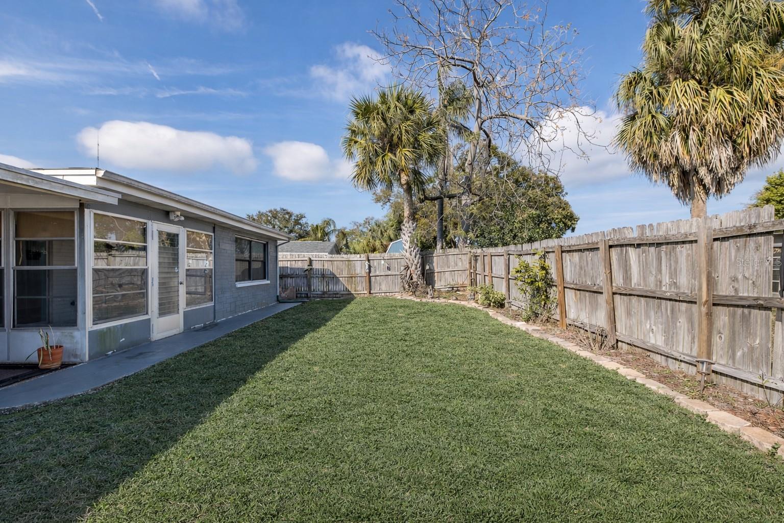 ALOHA GARDENS - Residential