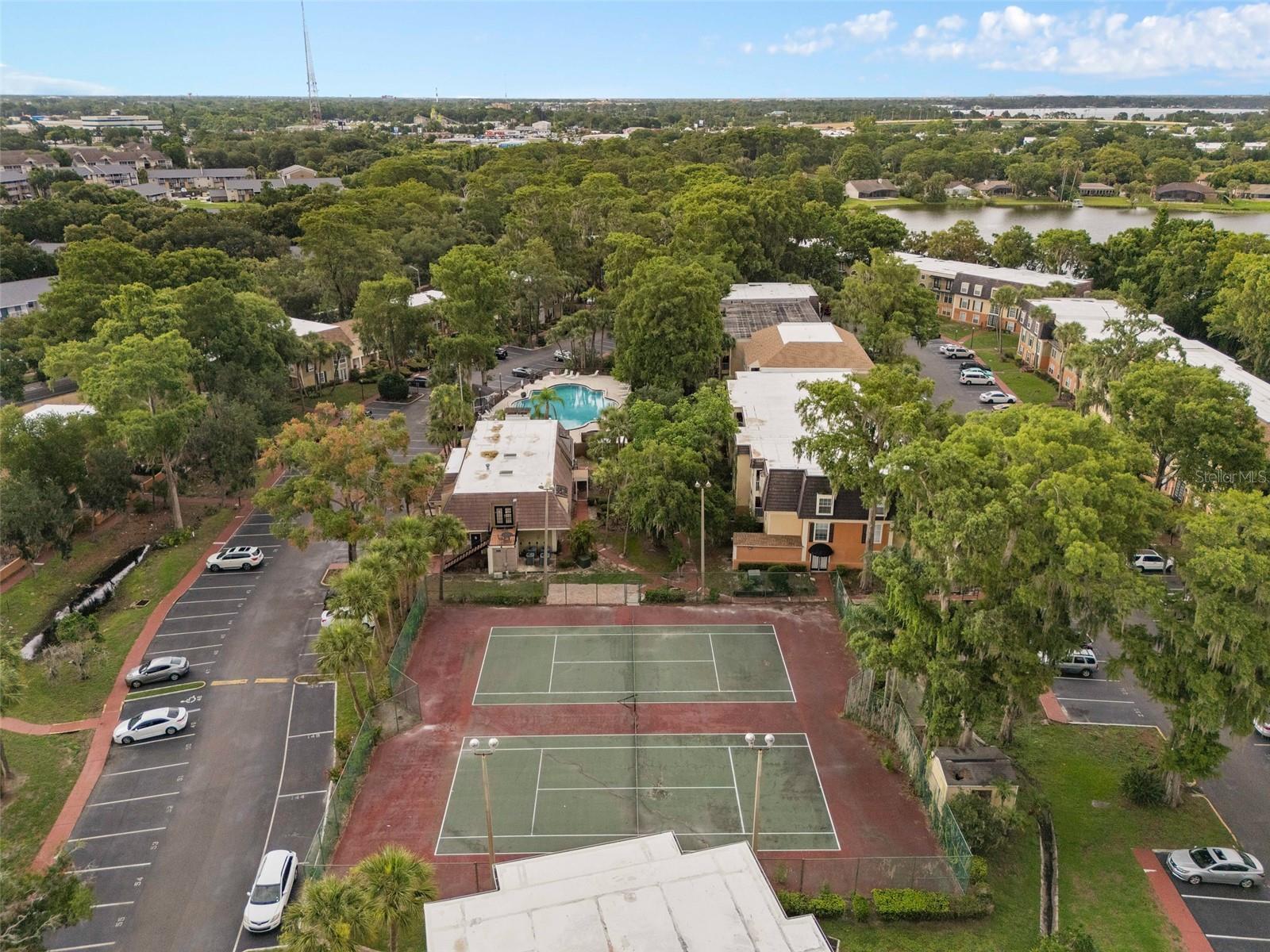 CYPRESS POINTE/LK ORLANDO - Residential