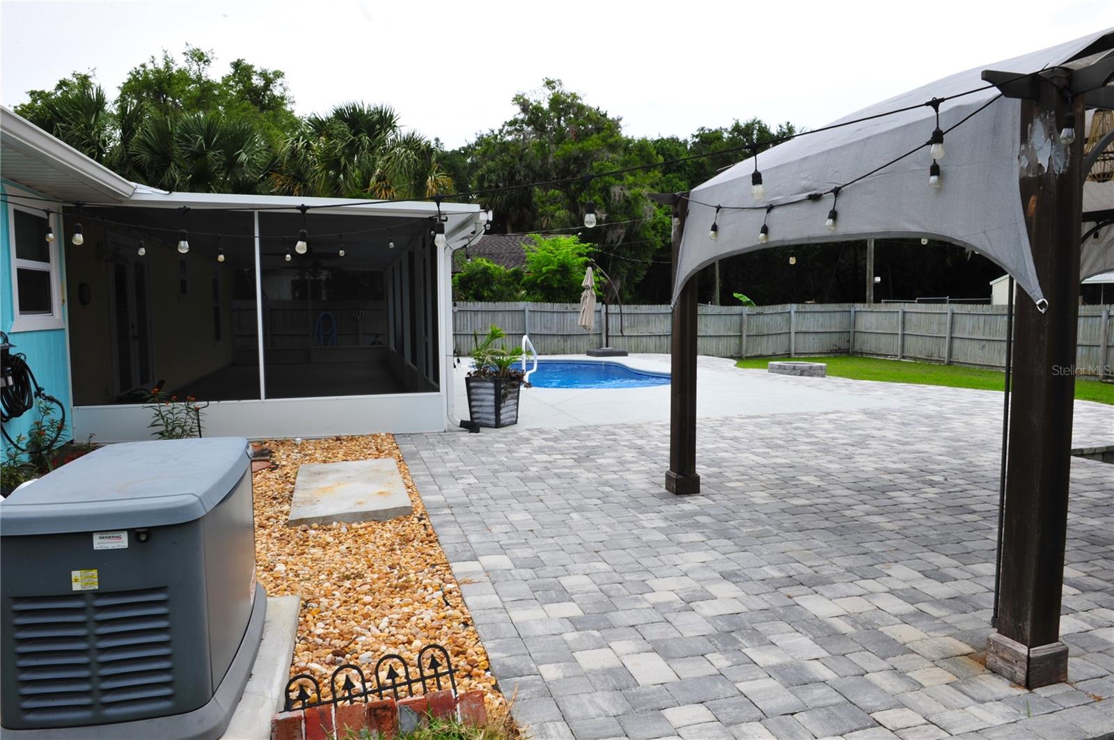 FLORIDA SHORES 01 - Residential