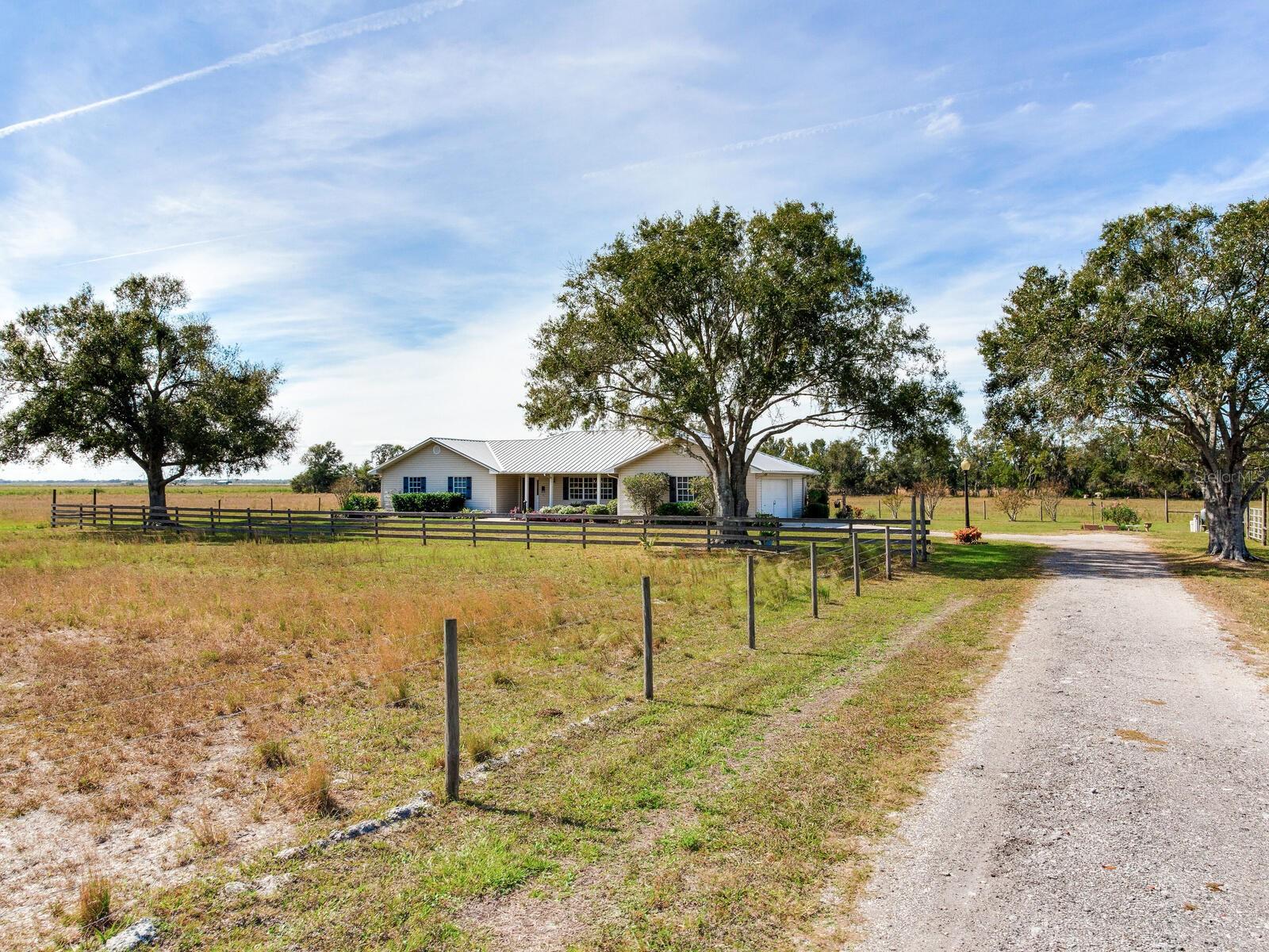 15907 CARLTON LAKE ROAD, WIMAUMA, FL, 33598 3 15907 CARLTON LAKE ROAD