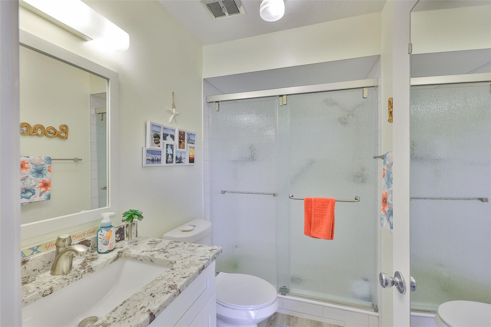 548 LAKESIDE DRIVE 0