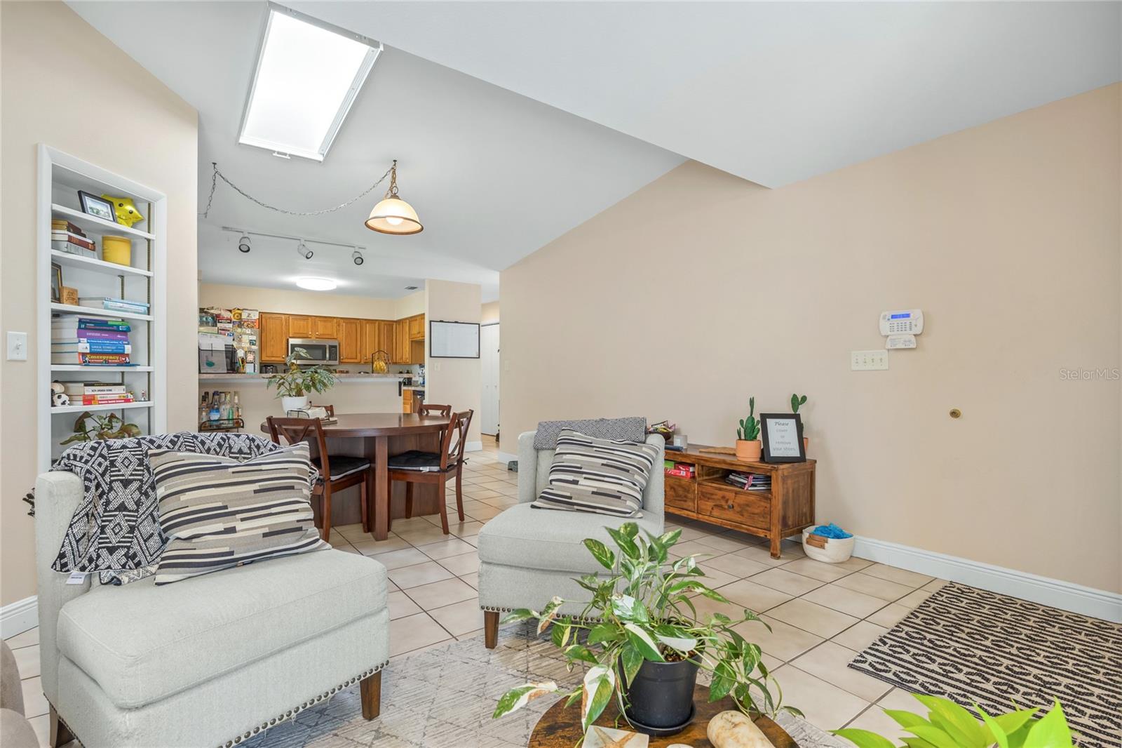 NORTH WAY SUB - Residential Income