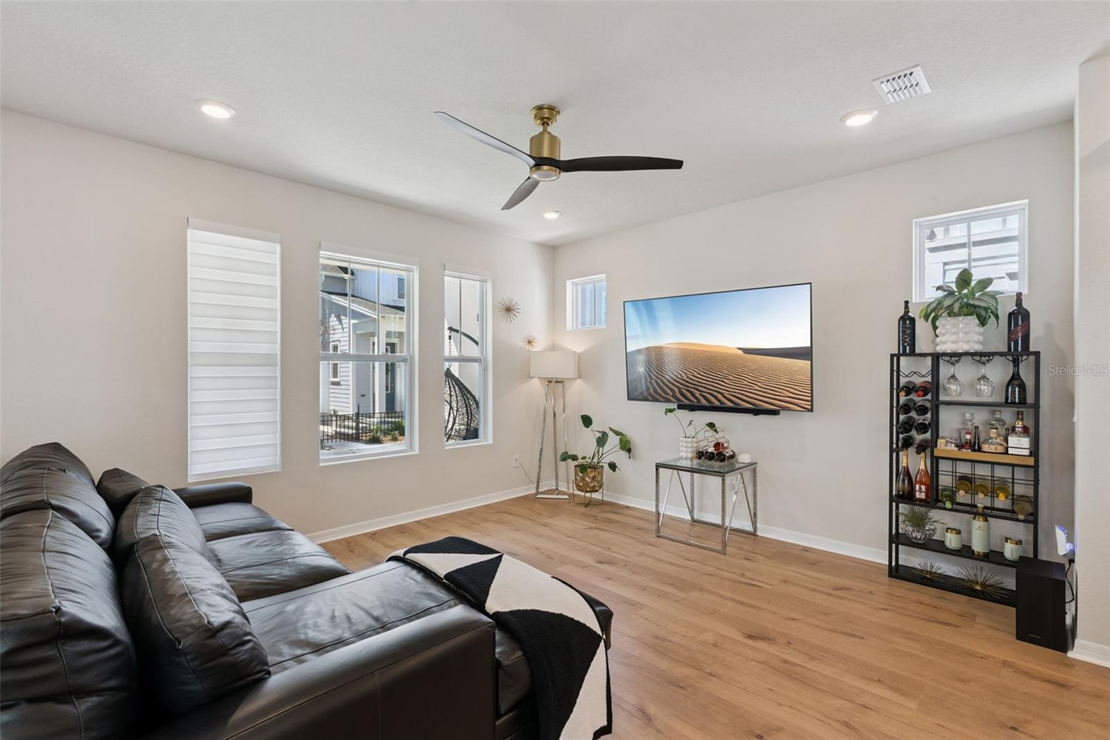 OAKLAND PARK - Residential