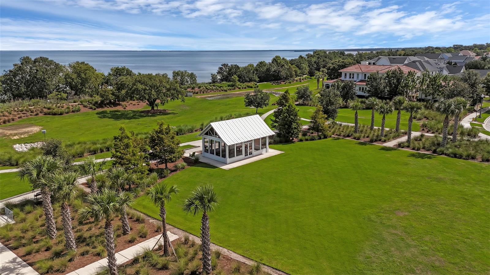 OAKLAND PARK - Residential