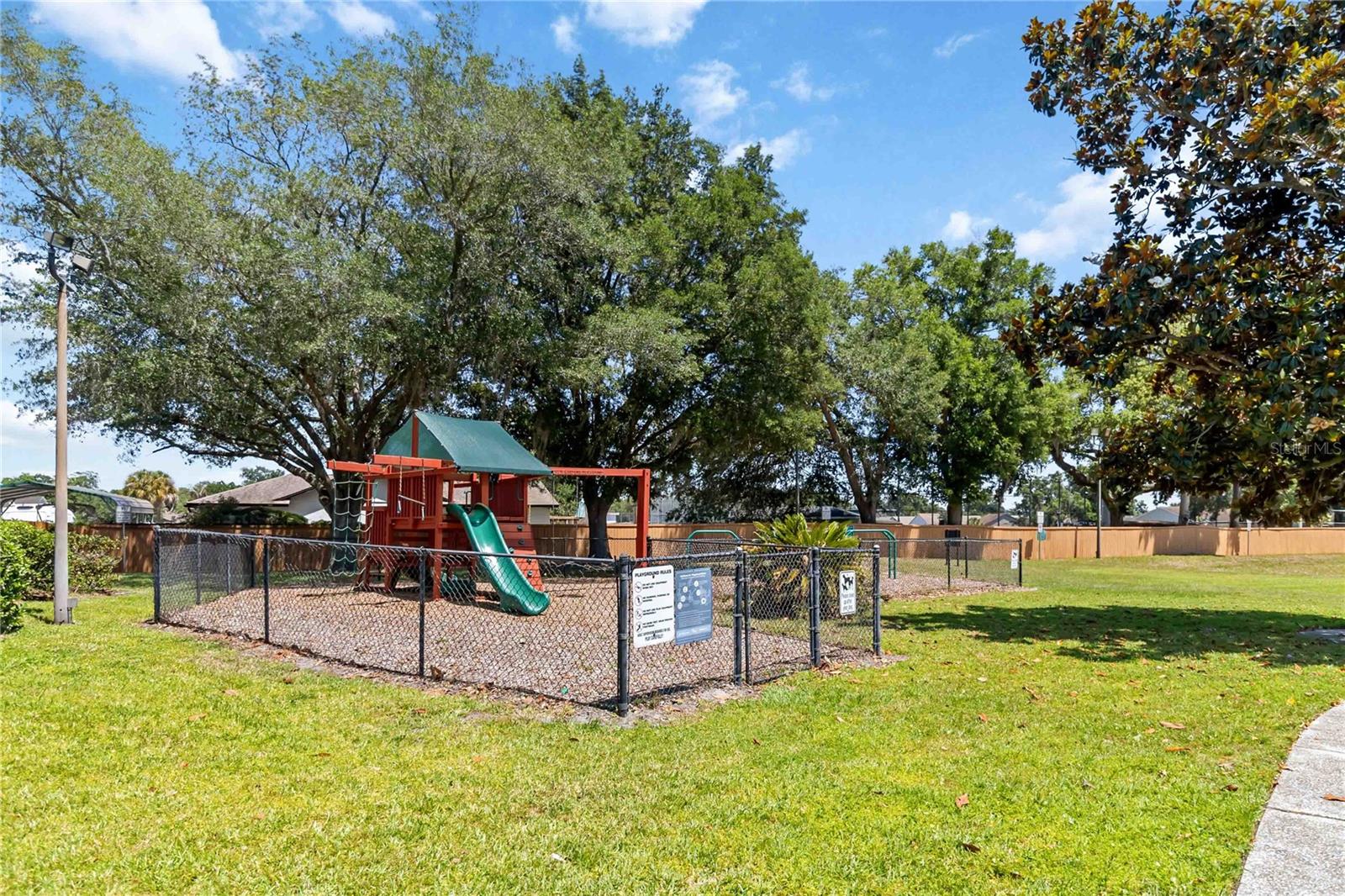GATLIN GARDENS - Residential