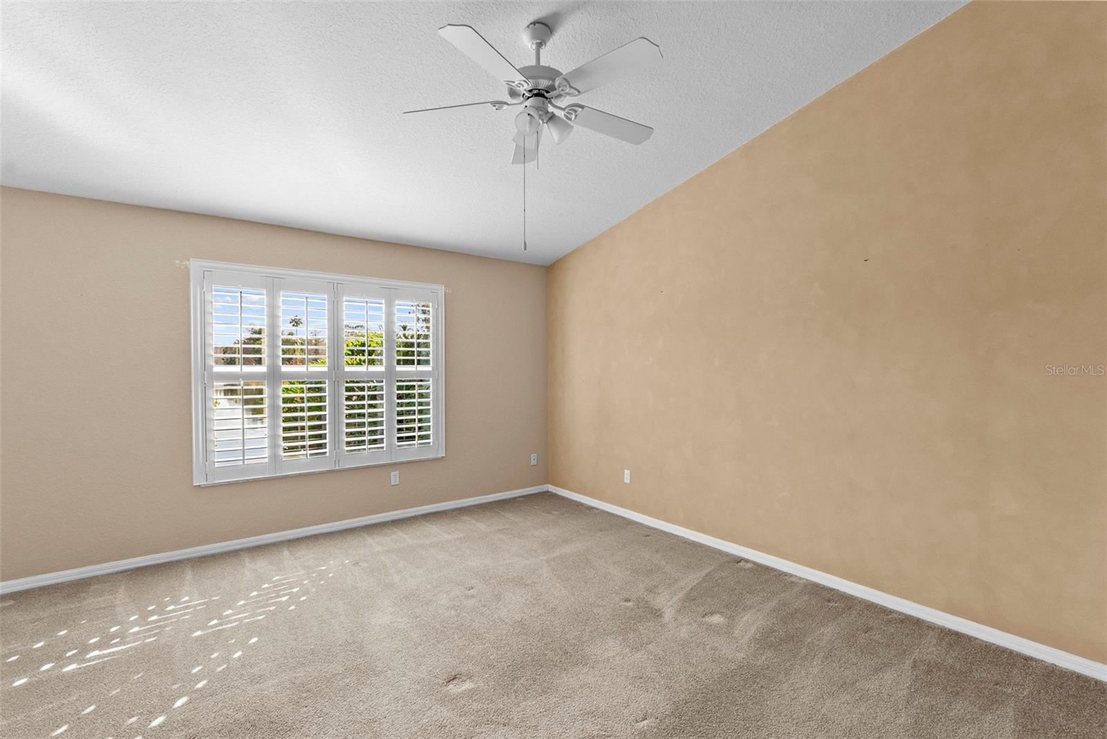 LAKE HERON - Residential