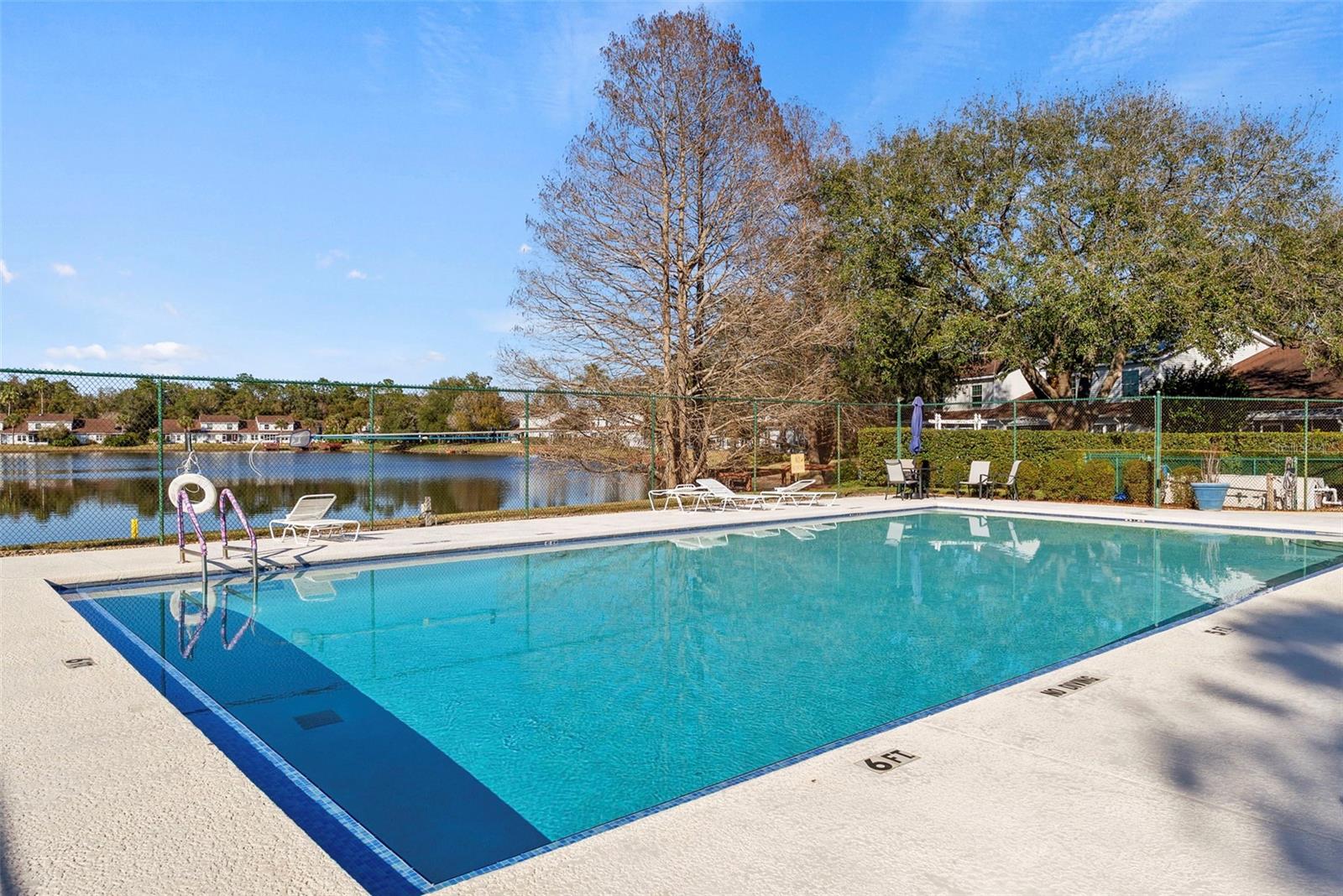 LAKE HERON - Residential