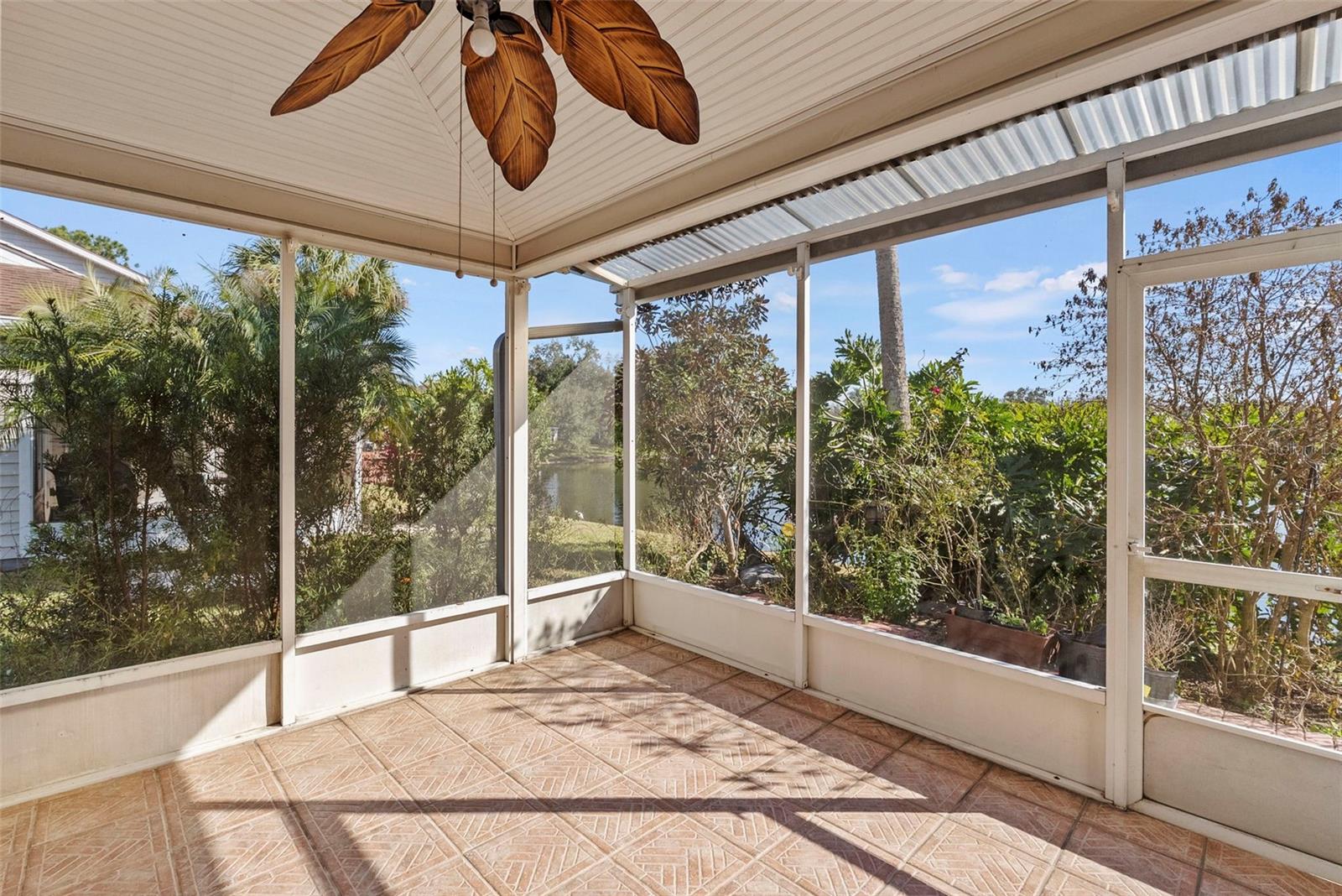 LAKE HERON - Residential