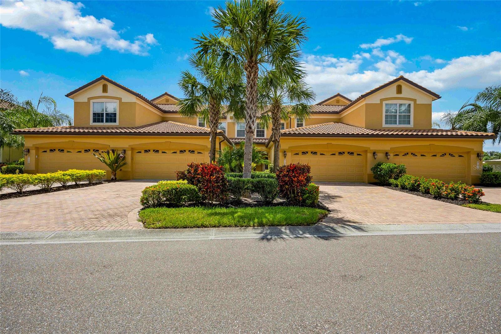 Photo 13 of 61 of 8106 MIRAMAR WAY townhome