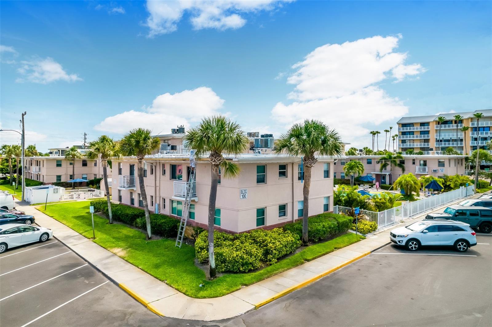 FRIENDLY NATIVE BEACH RESORT - Residential