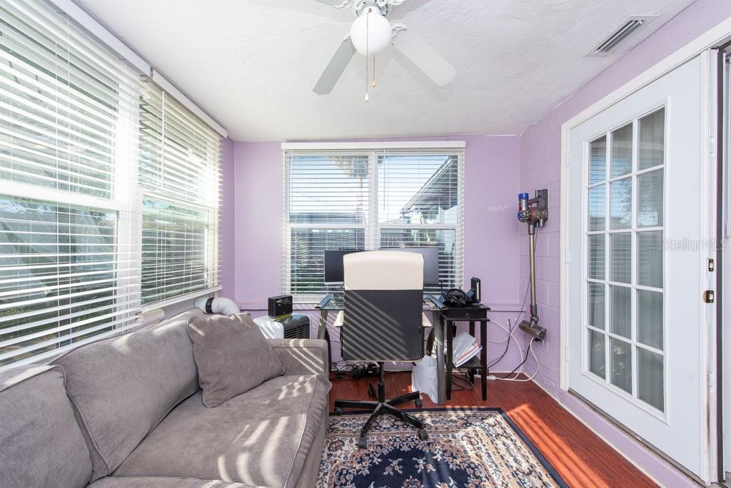 NORTH ST PETERSBURG - Residential