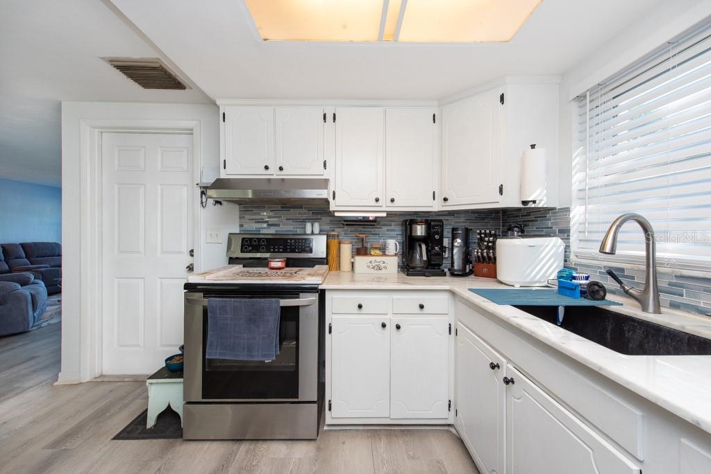 NORTH ST PETERSBURG - Residential