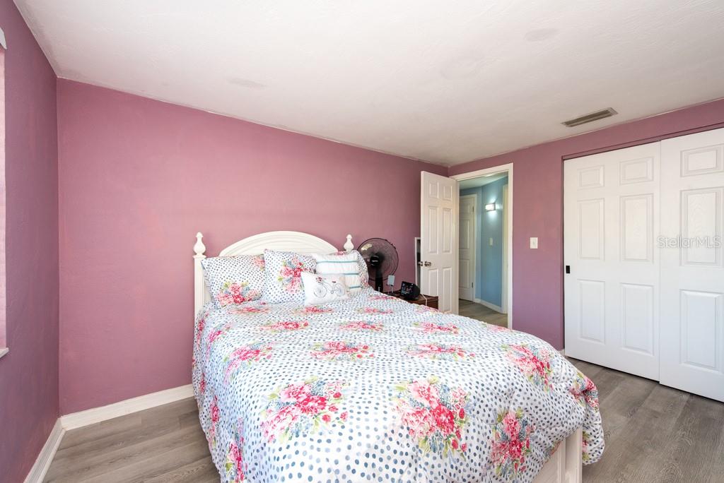 NORTH ST PETERSBURG - Residential