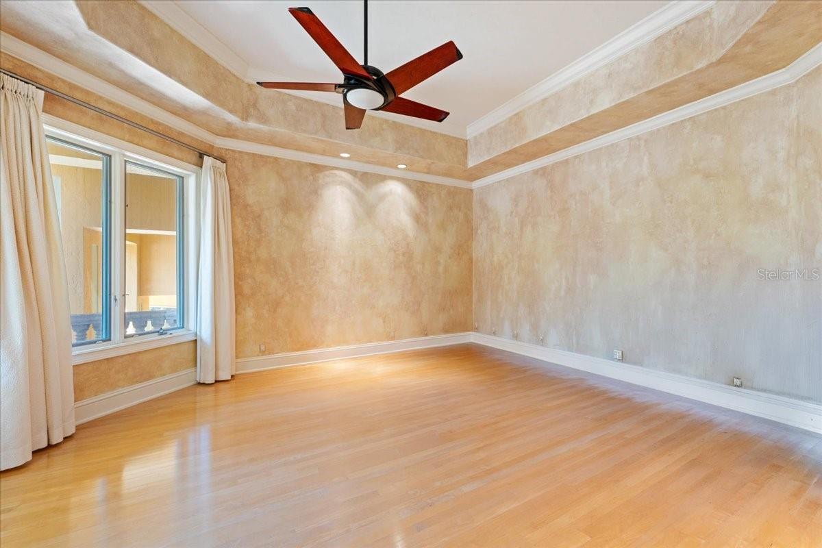 BELLA WOODS IN UNIT 32 - Residential