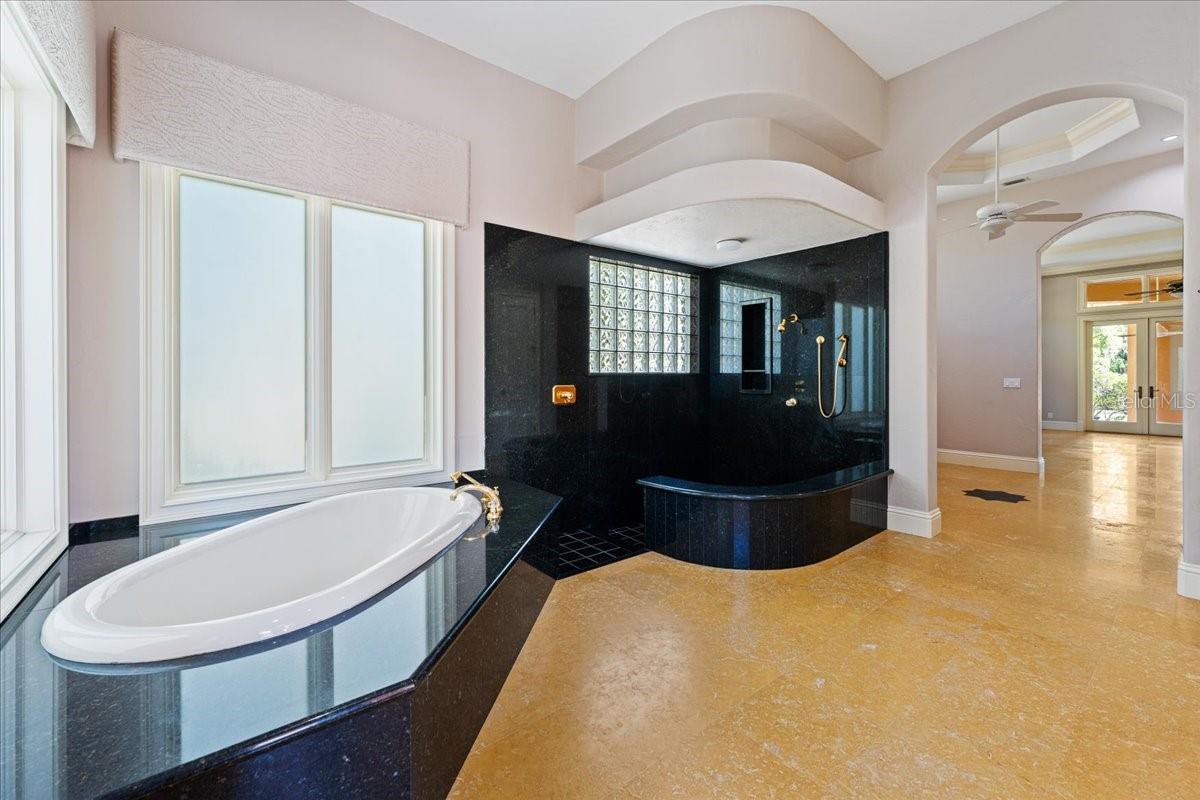 BELLA WOODS IN UNIT 32 - Residential