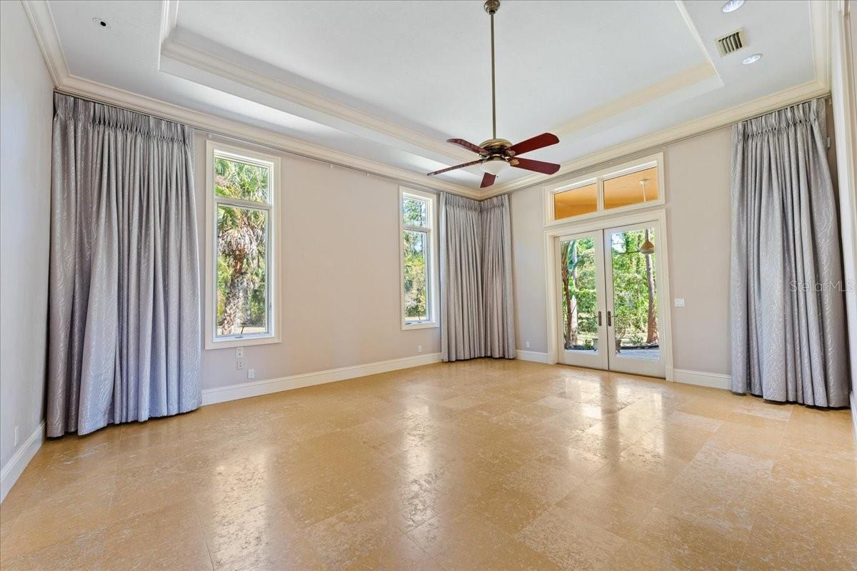 BELLA WOODS IN UNIT 32 - Residential