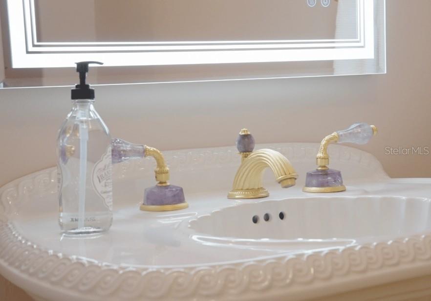 BELLA WOODS IN UNIT 32 - Residential