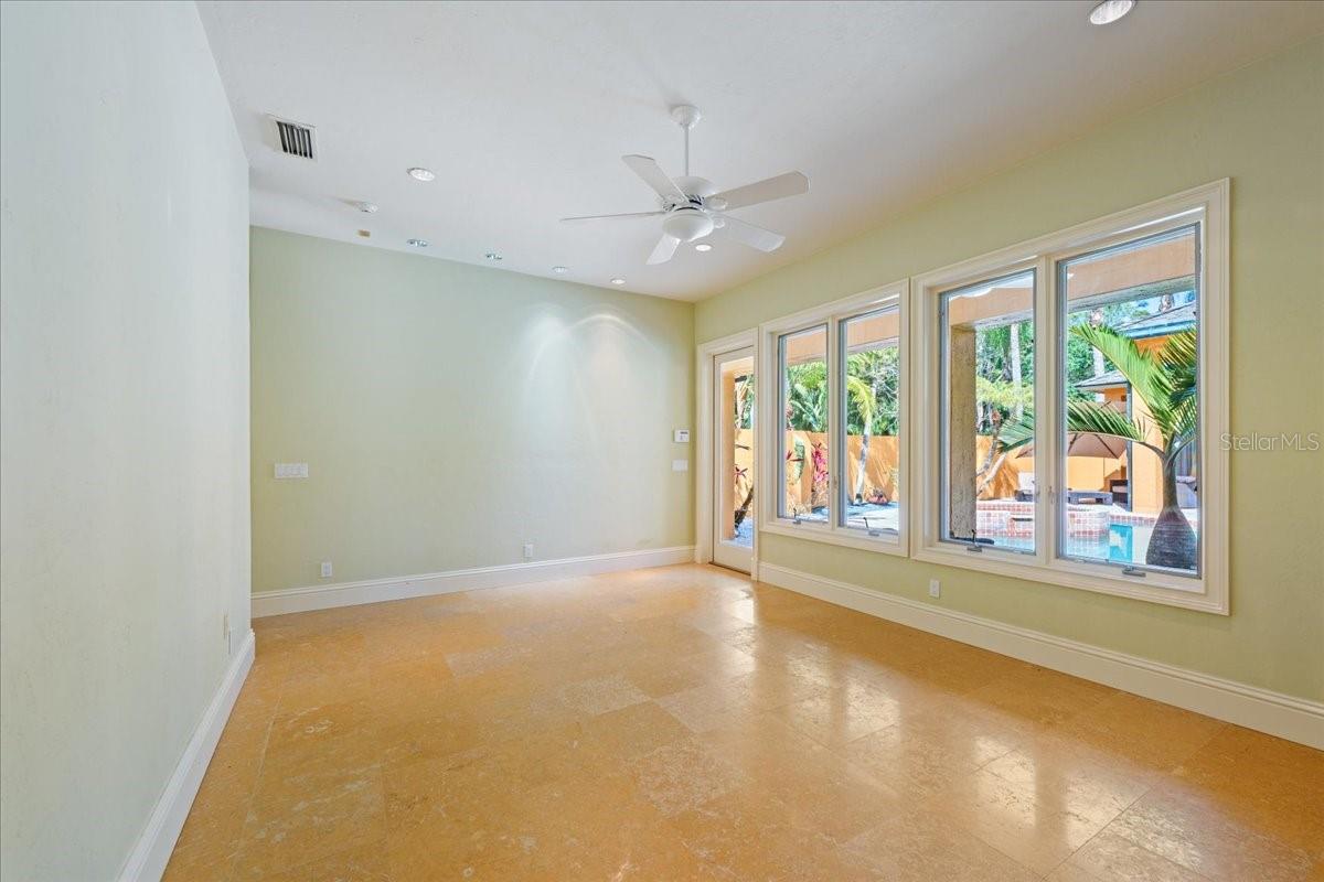 BELLA WOODS IN UNIT 32 - Residential