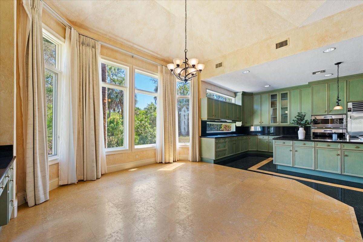 BELLA WOODS IN UNIT 32 - Residential