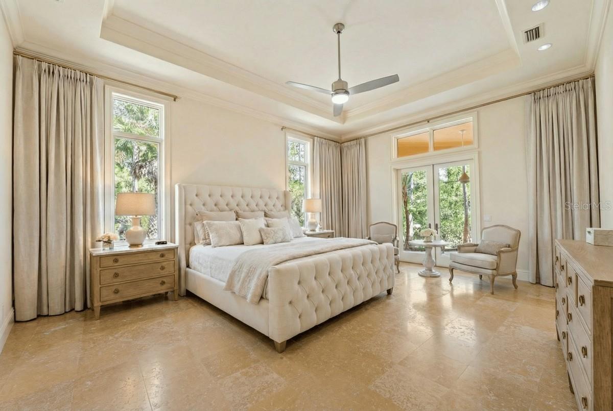 BELLA WOODS IN UNIT 32 - Residential