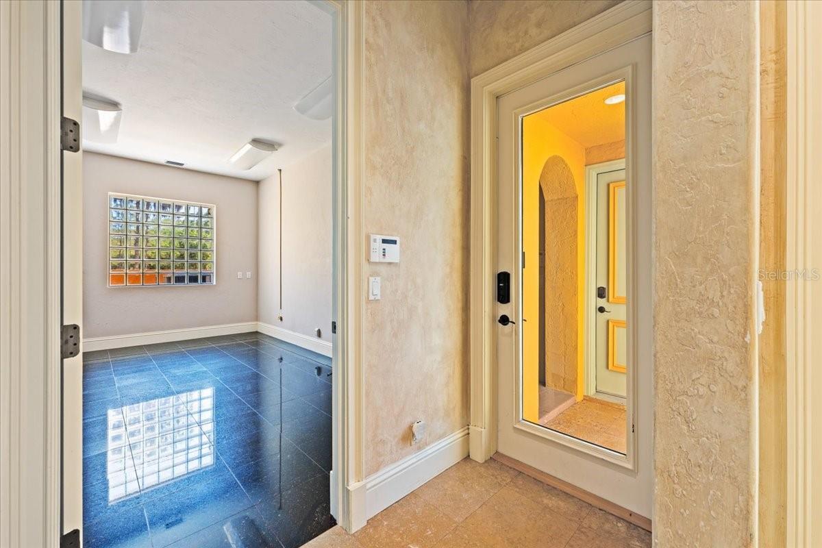 BELLA WOODS IN UNIT 32 - Residential