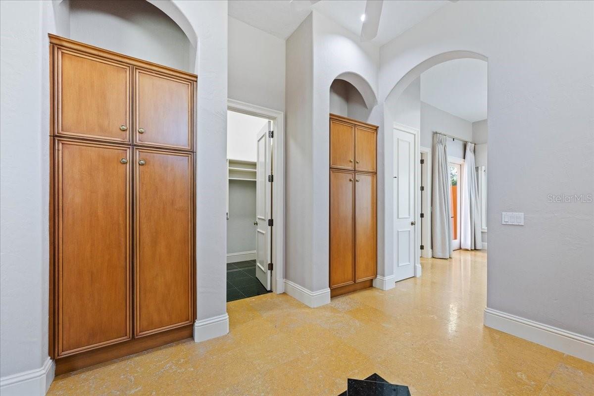 BELLA WOODS IN UNIT 32 - Residential