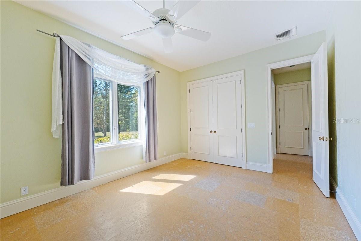 BELLA WOODS IN UNIT 32 - Residential