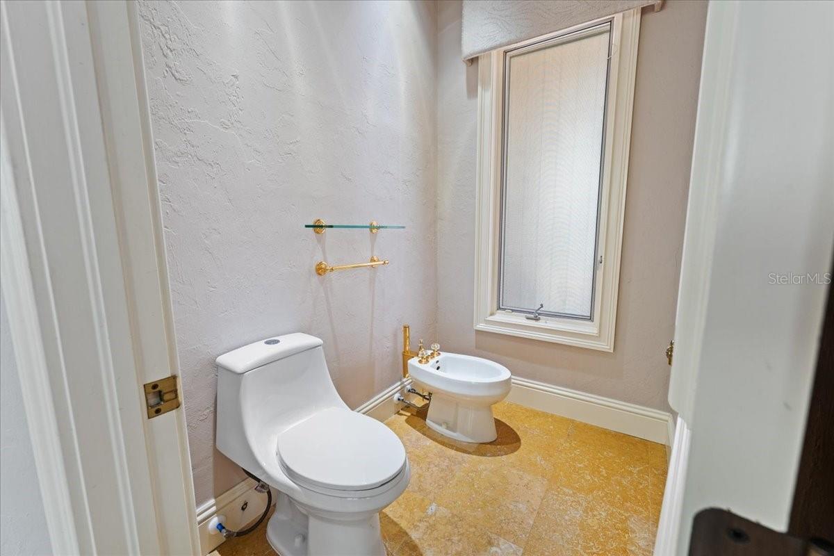 BELLA WOODS IN UNIT 32 - Residential