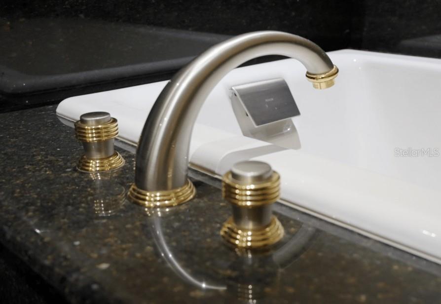 BELLA WOODS IN UNIT 32 - Residential