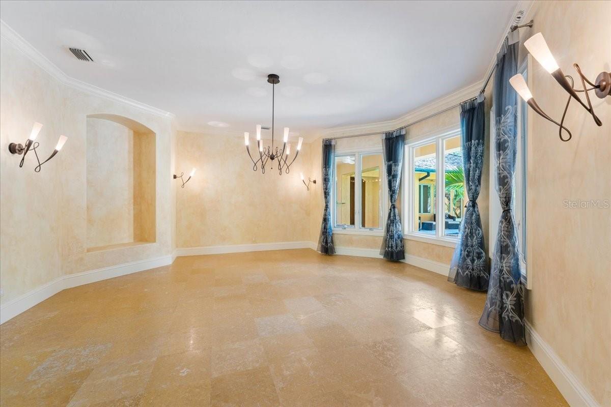 BELLA WOODS IN UNIT 32 - Residential